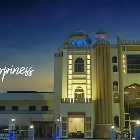 Shahi Palace Hotel Chichawatni Luaran gambar