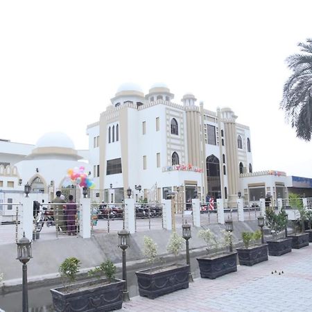 Shahi Palace Hotel Chichawatni Luaran gambar